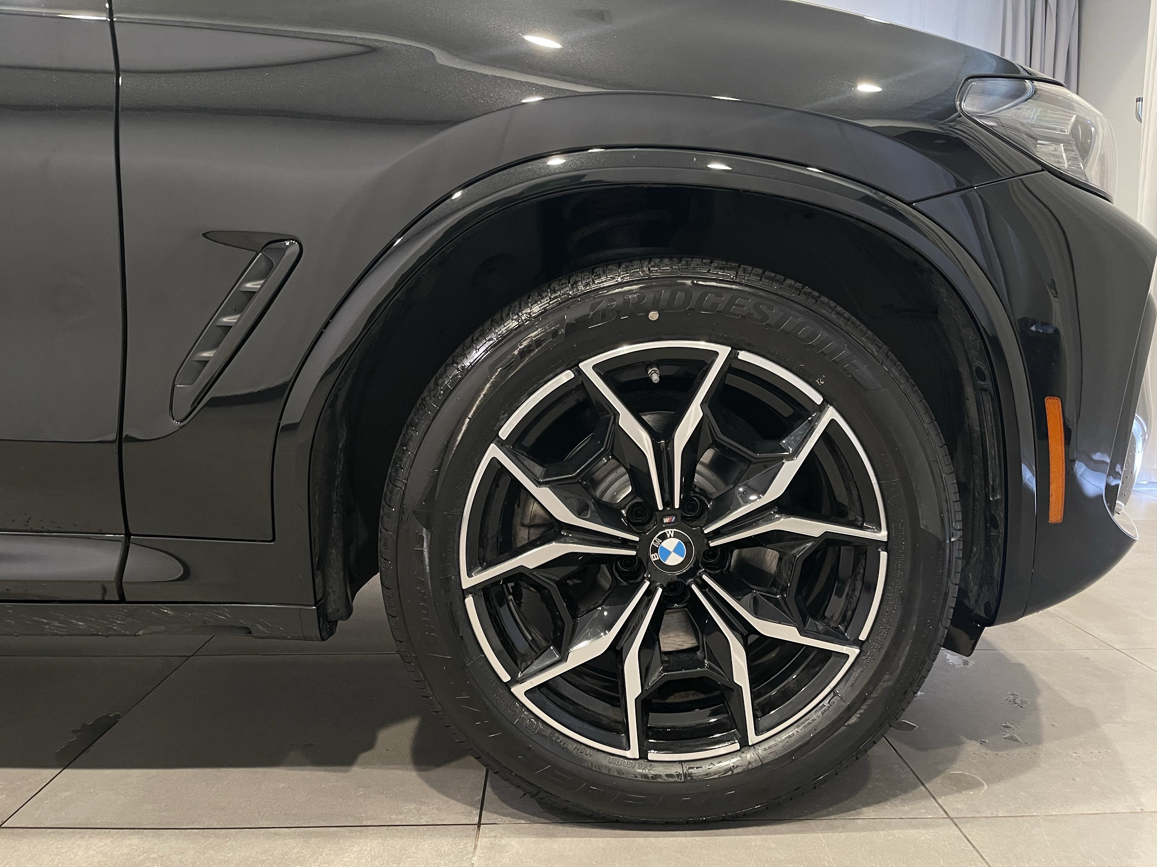 Certified 2024 BMW X3 xDrive30i w/ M Sport Package AWD/4WD image 10