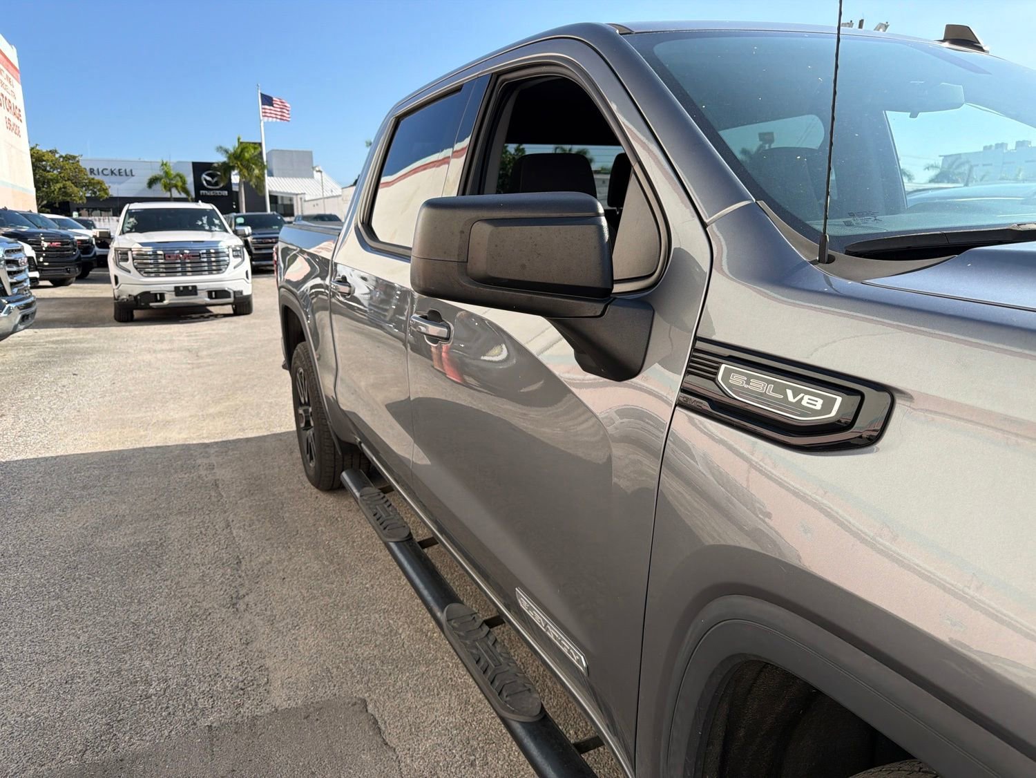 Used 2022 GMC Sierra 1500 Elevation RWD image 8