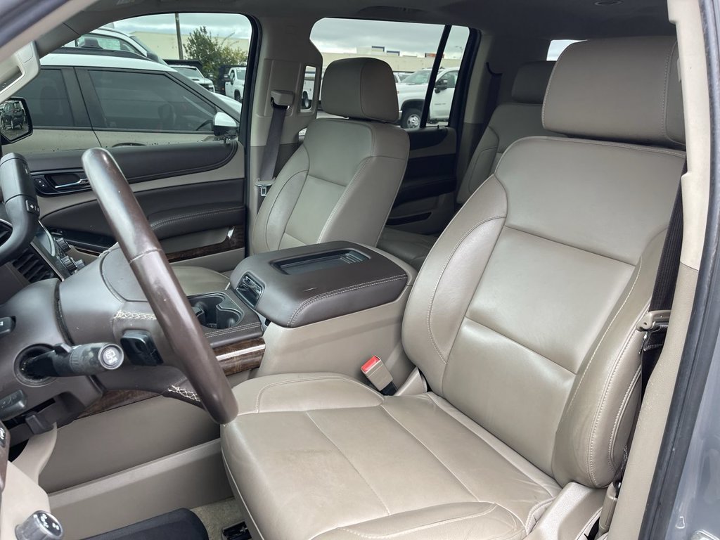 Used 2018 Chevrolet Suburban LT AWD/4WD image 8