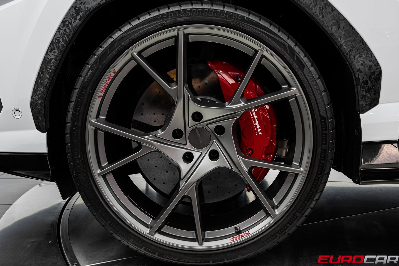 Used 2022 Lamborghini Urus image 24