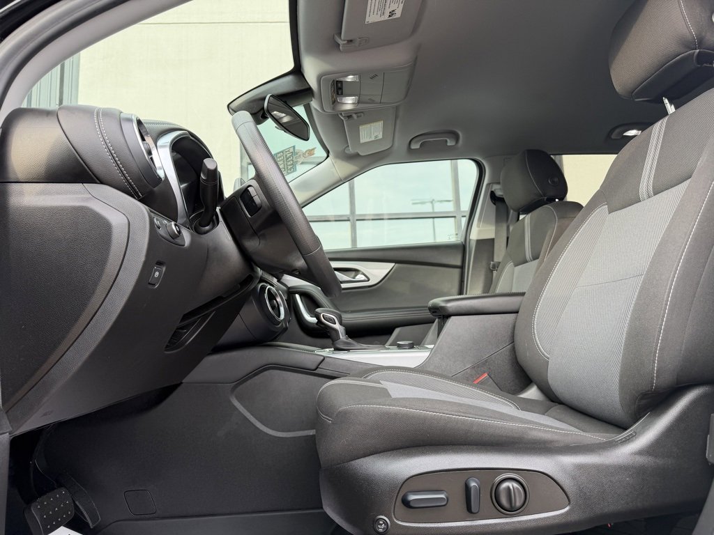 Used 2023 Chevrolet Blazer LT w/ Midnight/Sport Edition image 10