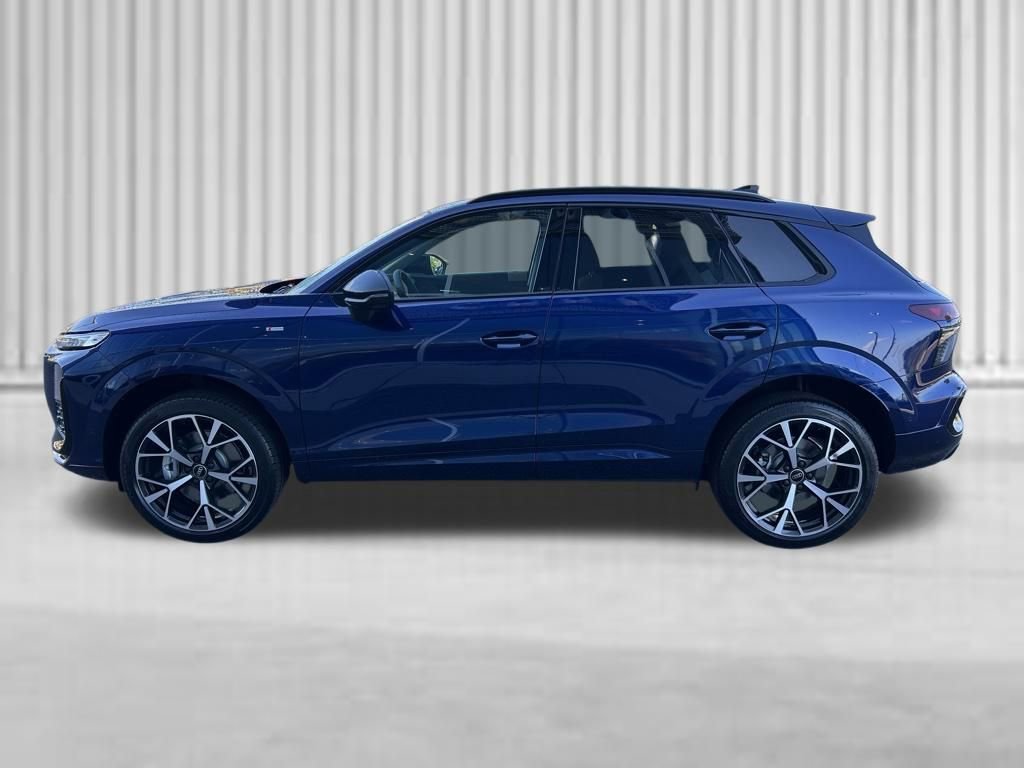 New 2026 Audi Q3 quattro 2.0T AWD/4WD image 2