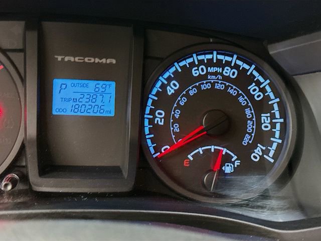 Used 2016 Toyota Tacoma SR w/ SR Convenience Package image 12