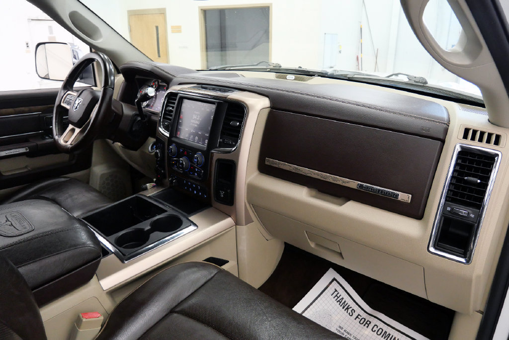 Used 2015 RAM 3500 Laramie Longhorn w/ Convenience Group AWD/4WD image 16