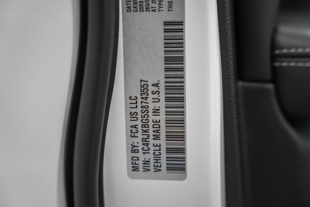 New 2025 Jeep Grand Cherokee L Limited w/ Luxury Tech Group II image 41