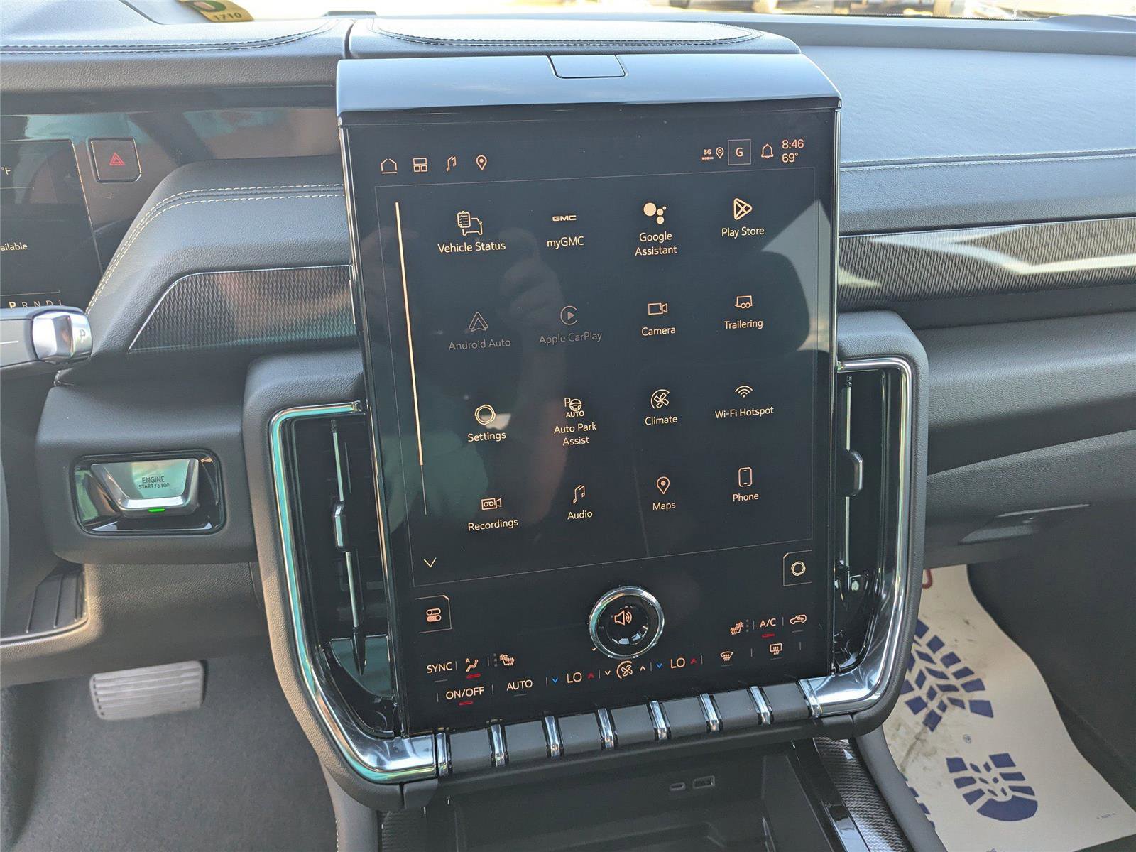 New 2026 GMC Yukon Elevation image 19