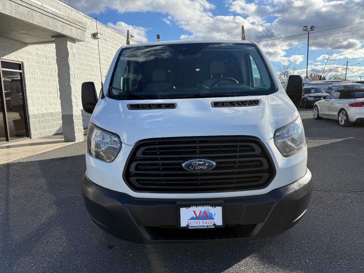 Used 2018 Ford Transit 250 130 Low Roof image 30