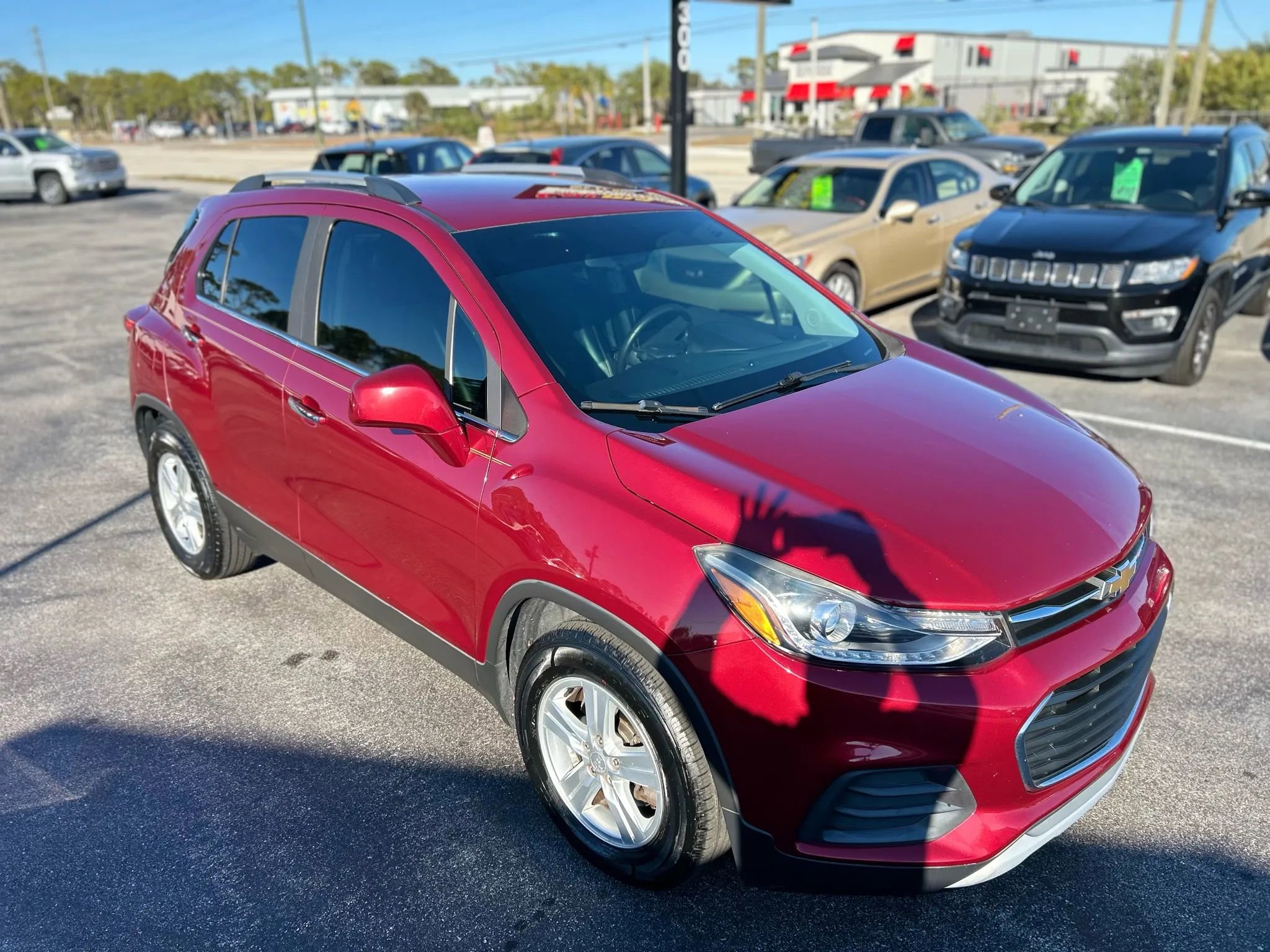 Used 2019 Chevrolet Trax LT w/ LT Convenience Package image 6