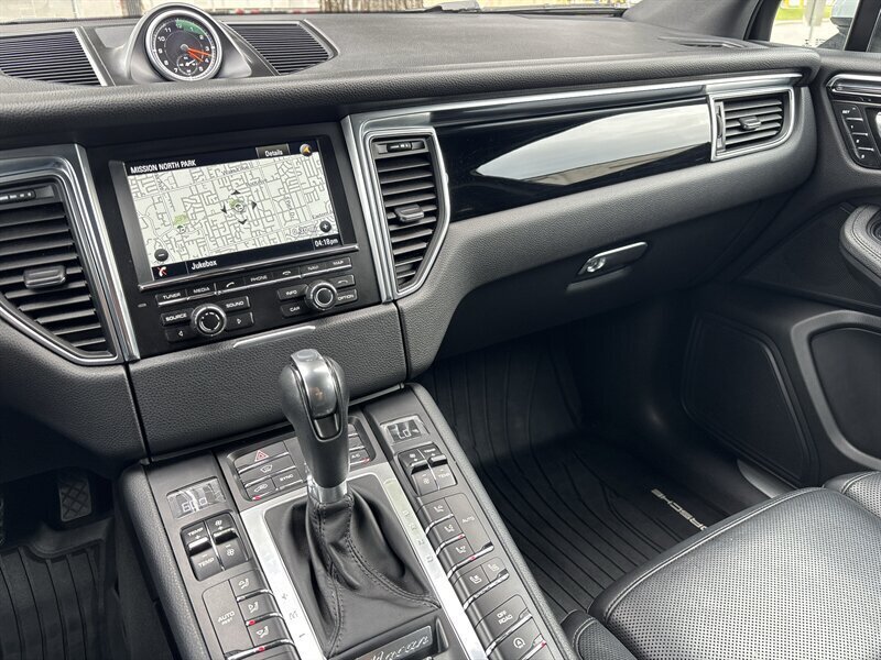 Used 2016 Porsche Macan S AWD/4WD image 43
