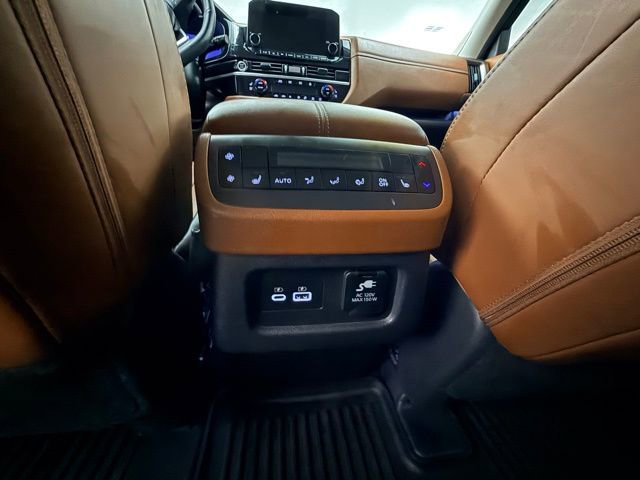 Used 2024 Nissan Pathfinder Platinum w/ Black Appearance Package FWD image 14