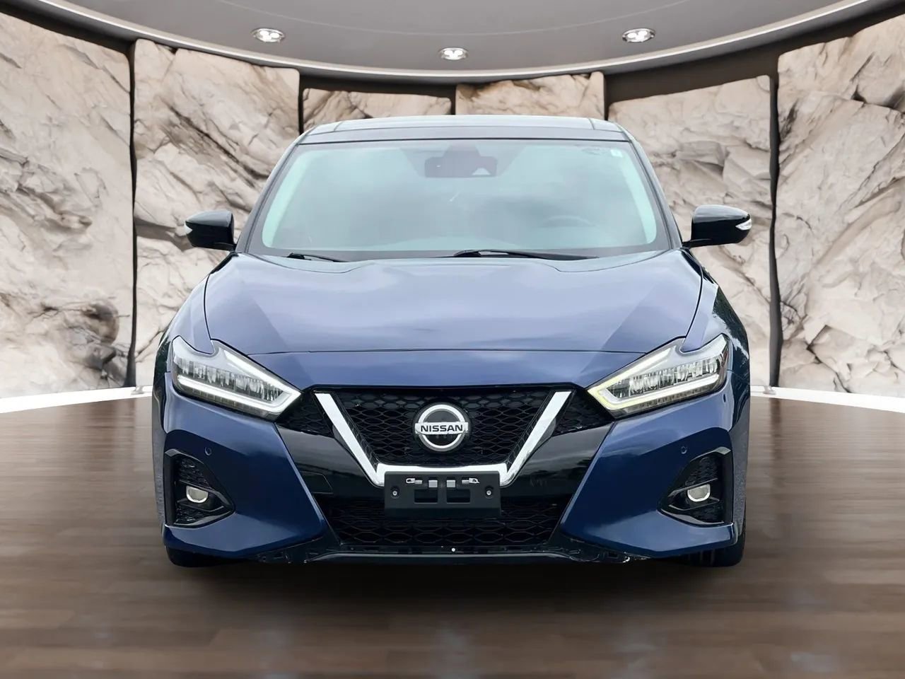 Used 2020 Nissan Maxima Platinum w/ Sport Mat Group FWD image 2