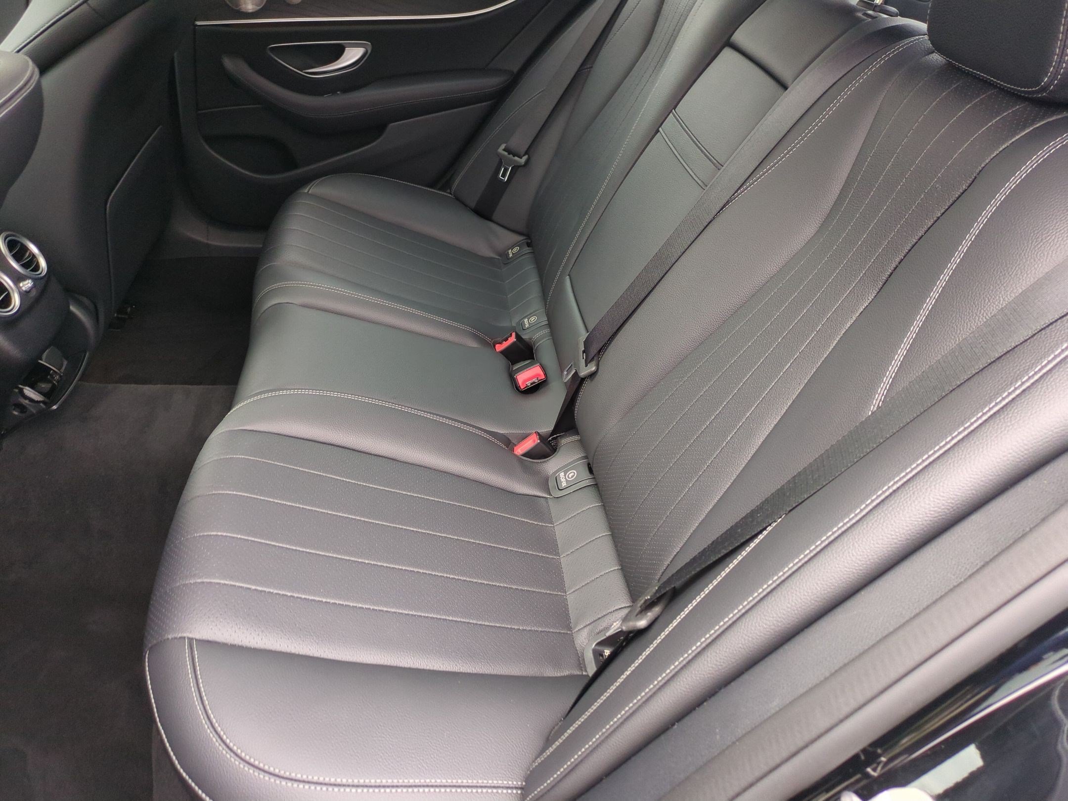 Used 2023 Mercedes-Benz E 350 Sedan image 31
