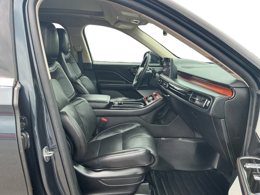 Certified 2024 Lincoln Aviator Reserve w/ Equipment Group 201A AWD/4WD image 22