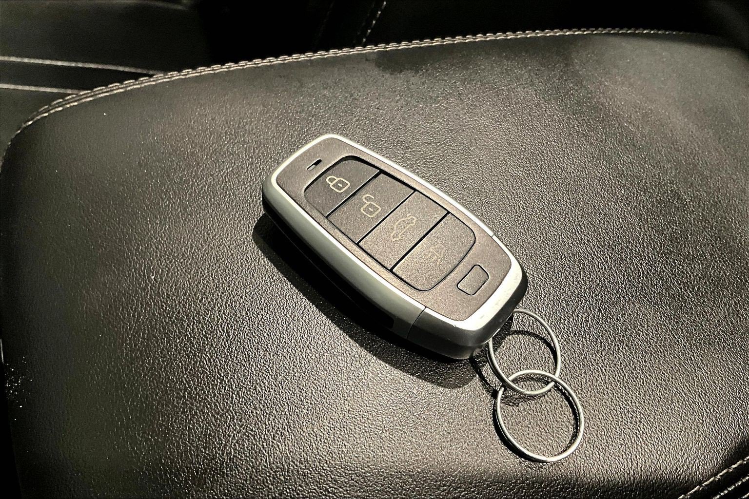 Used 2023 Kia Sorento S w/ Panoramic Sunroof Package FWD image 34