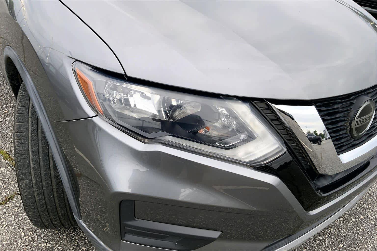 Used 2019 Nissan Rogue SV FWD image 26