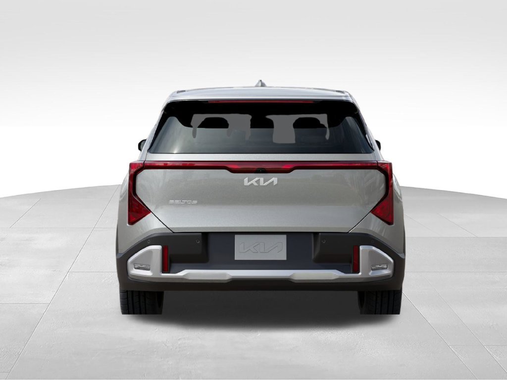 New 2027 Kia Seltos LX FWD image 13