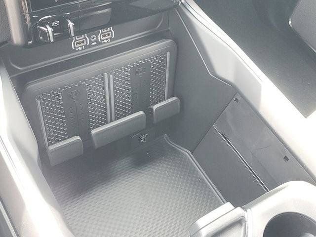 New 2026 RAM 2500 Laramie AWD/4WD image 29