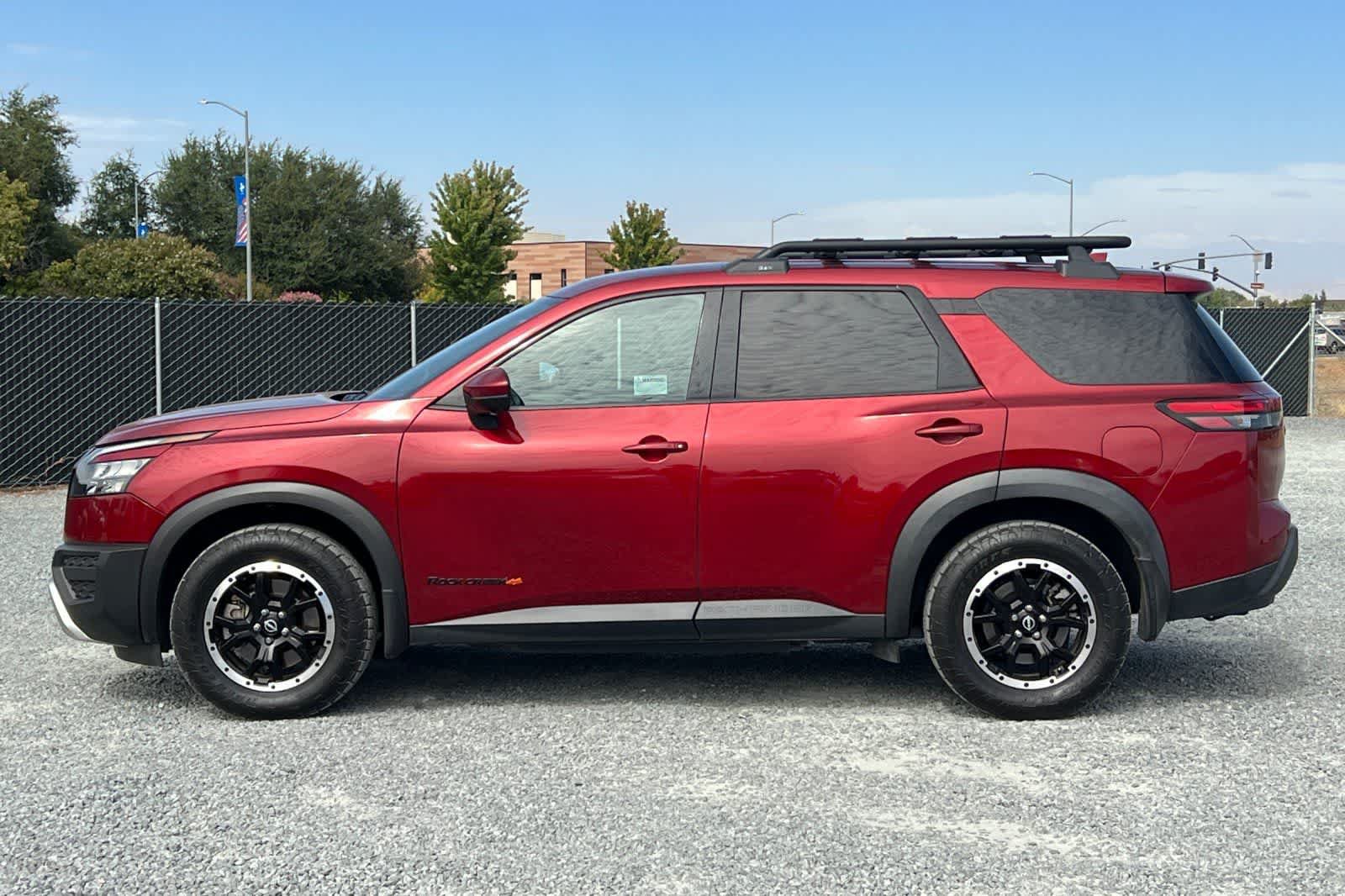 Used 2023 Nissan Pathfinder Rock Creek AWD/4WD image 6