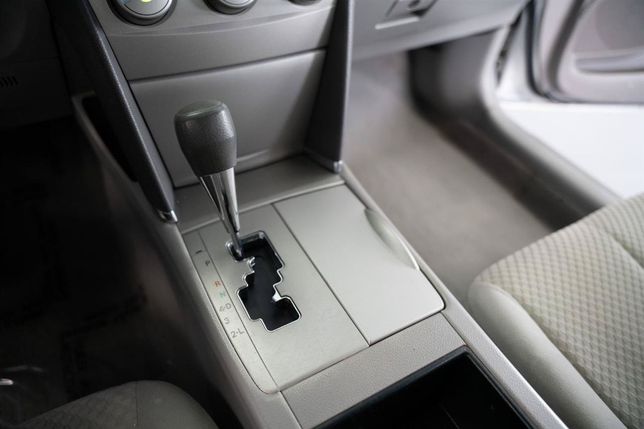 Used 2009 Toyota Camry FWD image 18