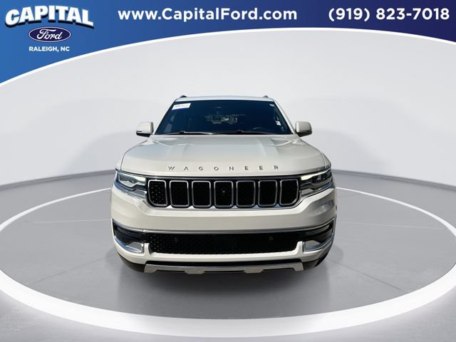 Used 2022 Jeep Wagoneer Series III w/ Convenience Group I AWD/4WD image 3
