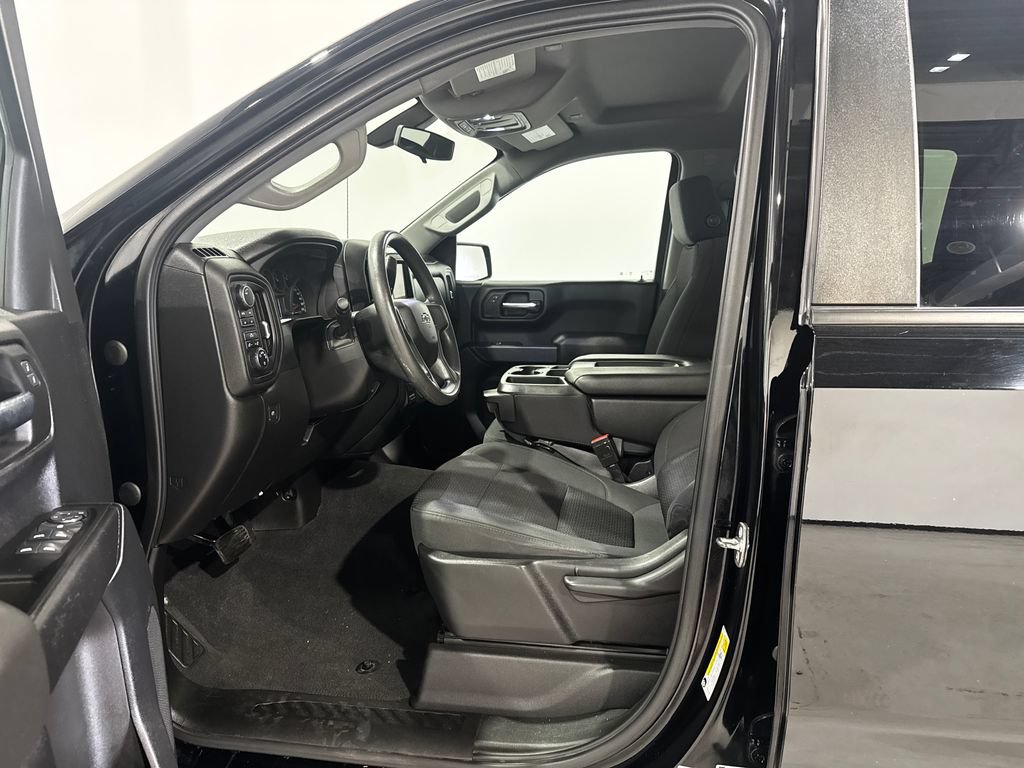 Used 2022 Chevrolet Silverado 1500 Custom Trail Boss w/ LPO, Dark Essentials Package AWD/4WD image 15