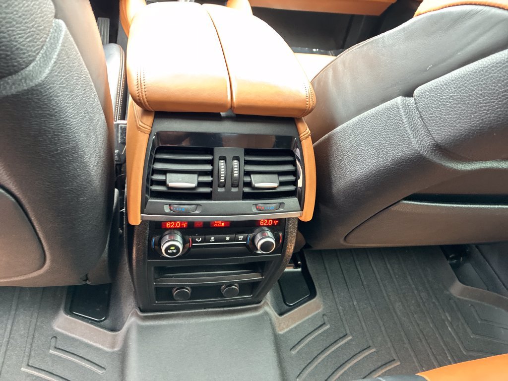 Used 2018 BMW X6 xDrive50i AWD/4WD image 22