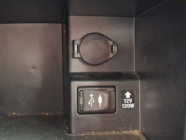 Used 2014 Toyota Camry LE FWD image 24