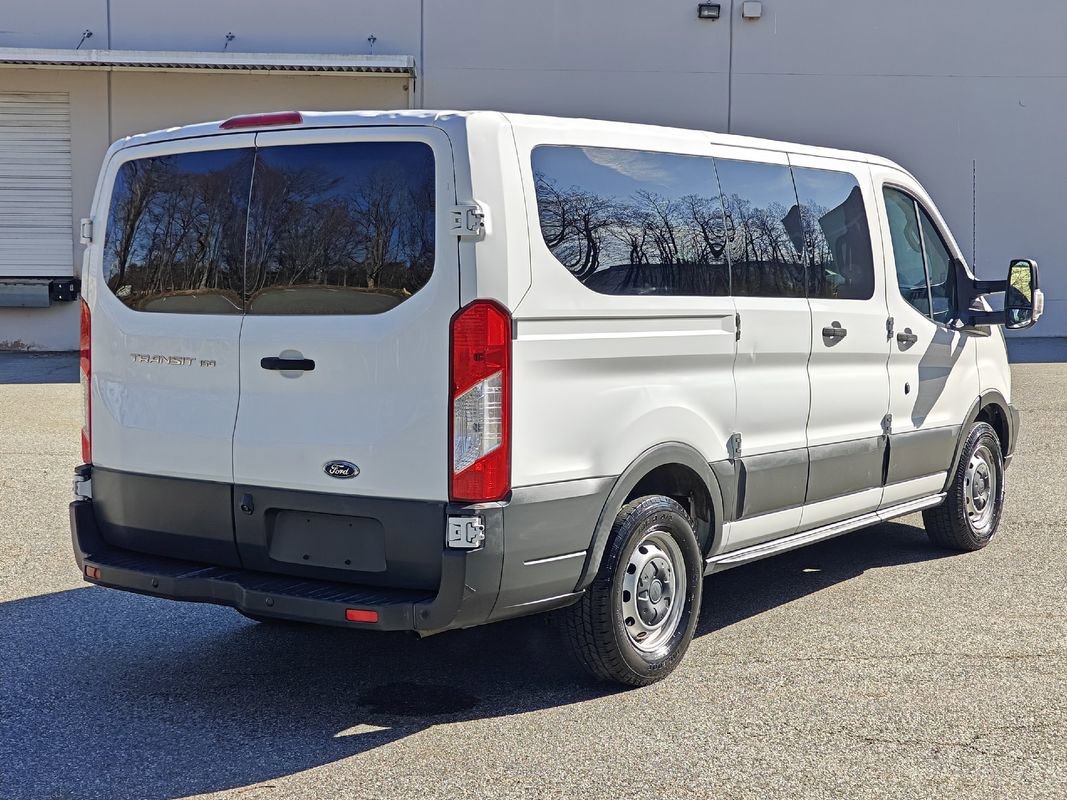 Used 2016 Ford Transit 150 XL image 3