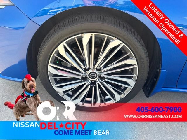 Used 2025 Nissan Altima 2.5 SL FWD image 9