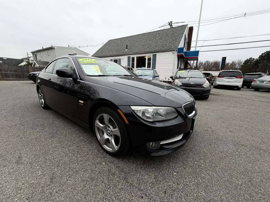 Used 2013 BMW 335i xDrive Coupe AWD/4WD image 2
