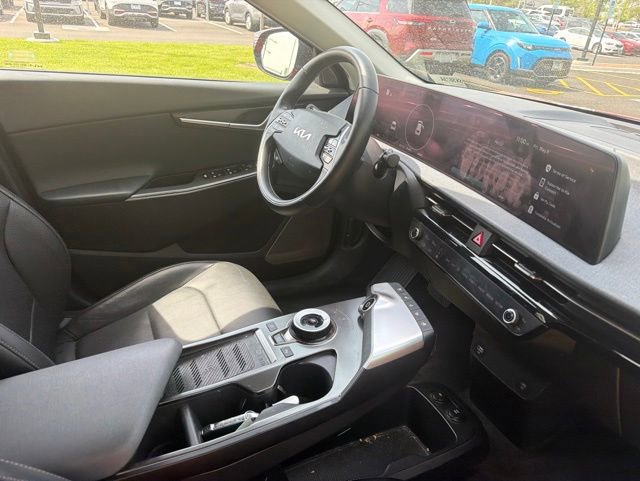 Used 2022 Kia EV6 Wind w/ Wind Technology Package AWD/4WD image 19