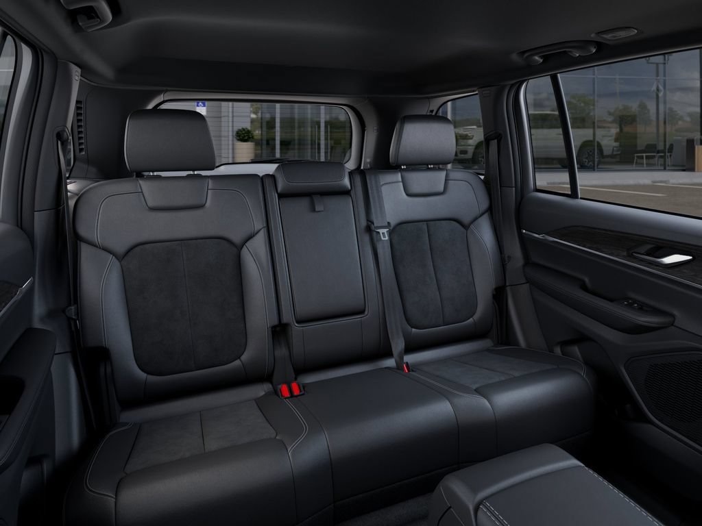 New 2026 Jeep Grand Cherokee Altitude AWD/4WD image 15