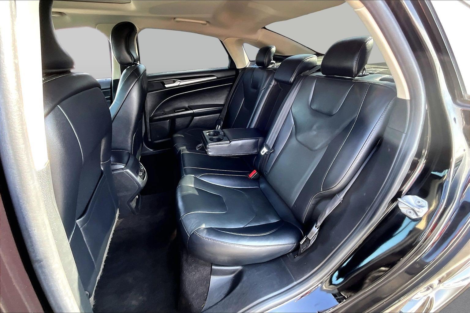 Used 2019 Ford Fusion Titanium AWD/4WD image 23