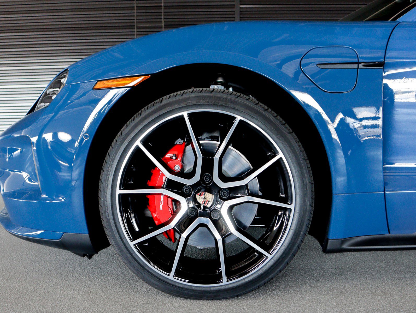 New 2026 Porsche Taycan 4S image 13