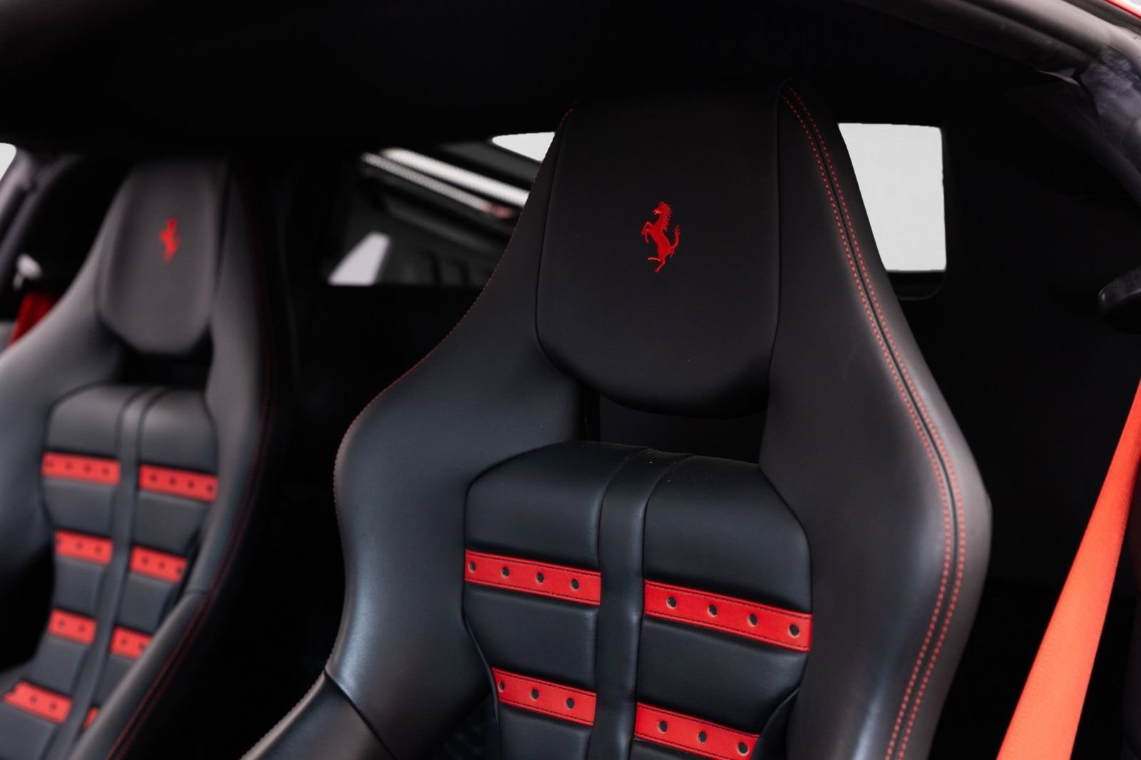 Used 2019 Ferrari 488 GTB RWD image 44