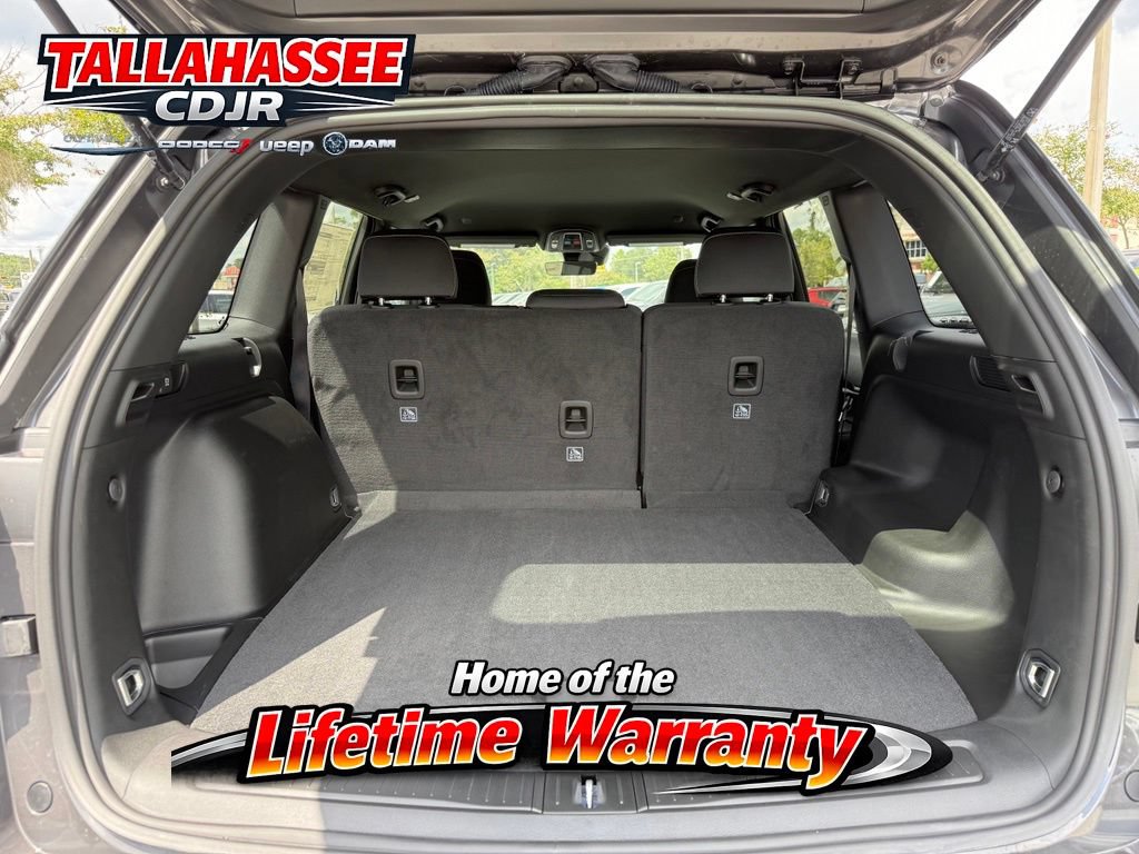 New 2026 Jeep Grand Cherokee Laredo RWD image 15