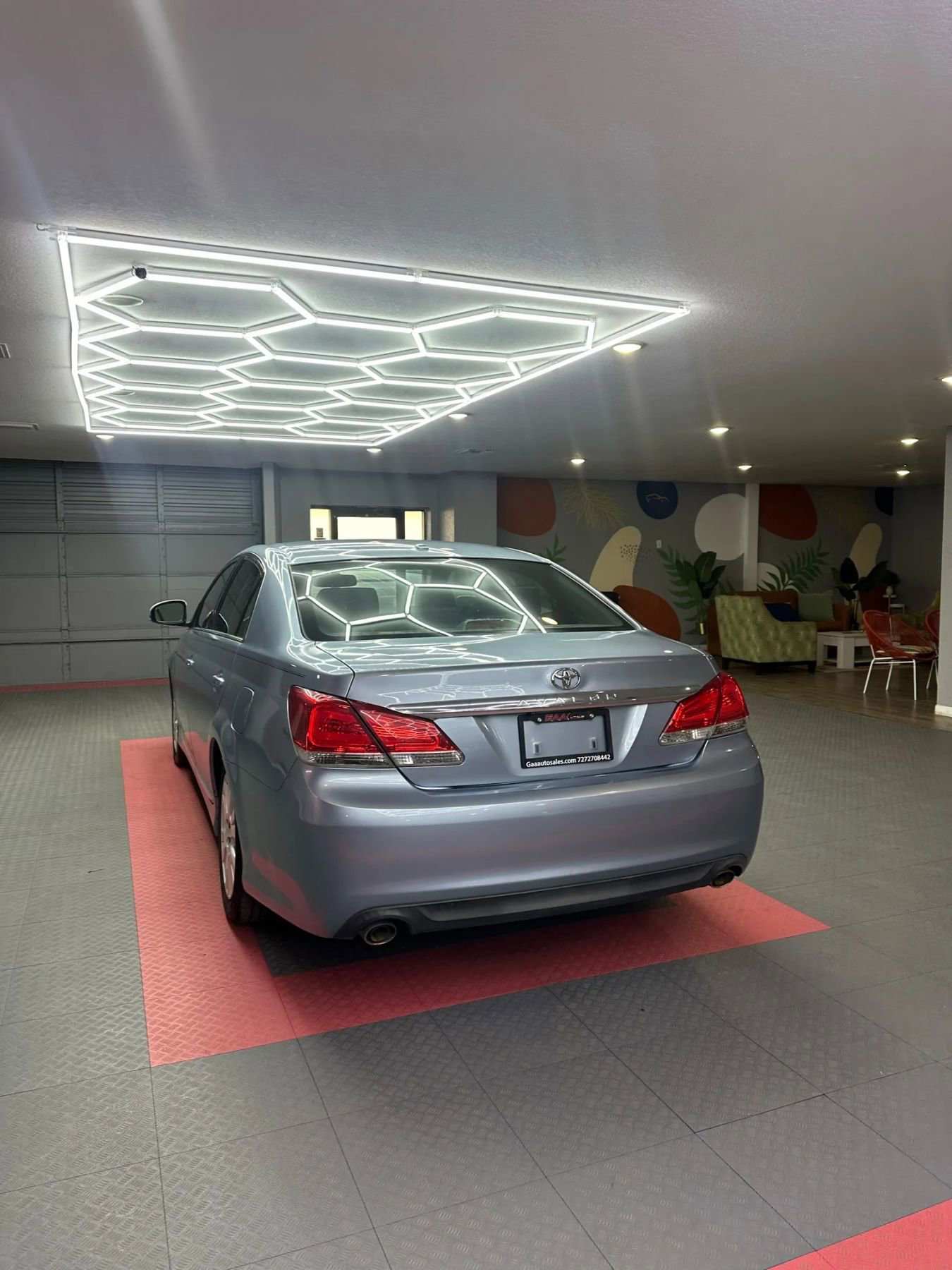 Used 2012 Toyota Avalon Limited image 4