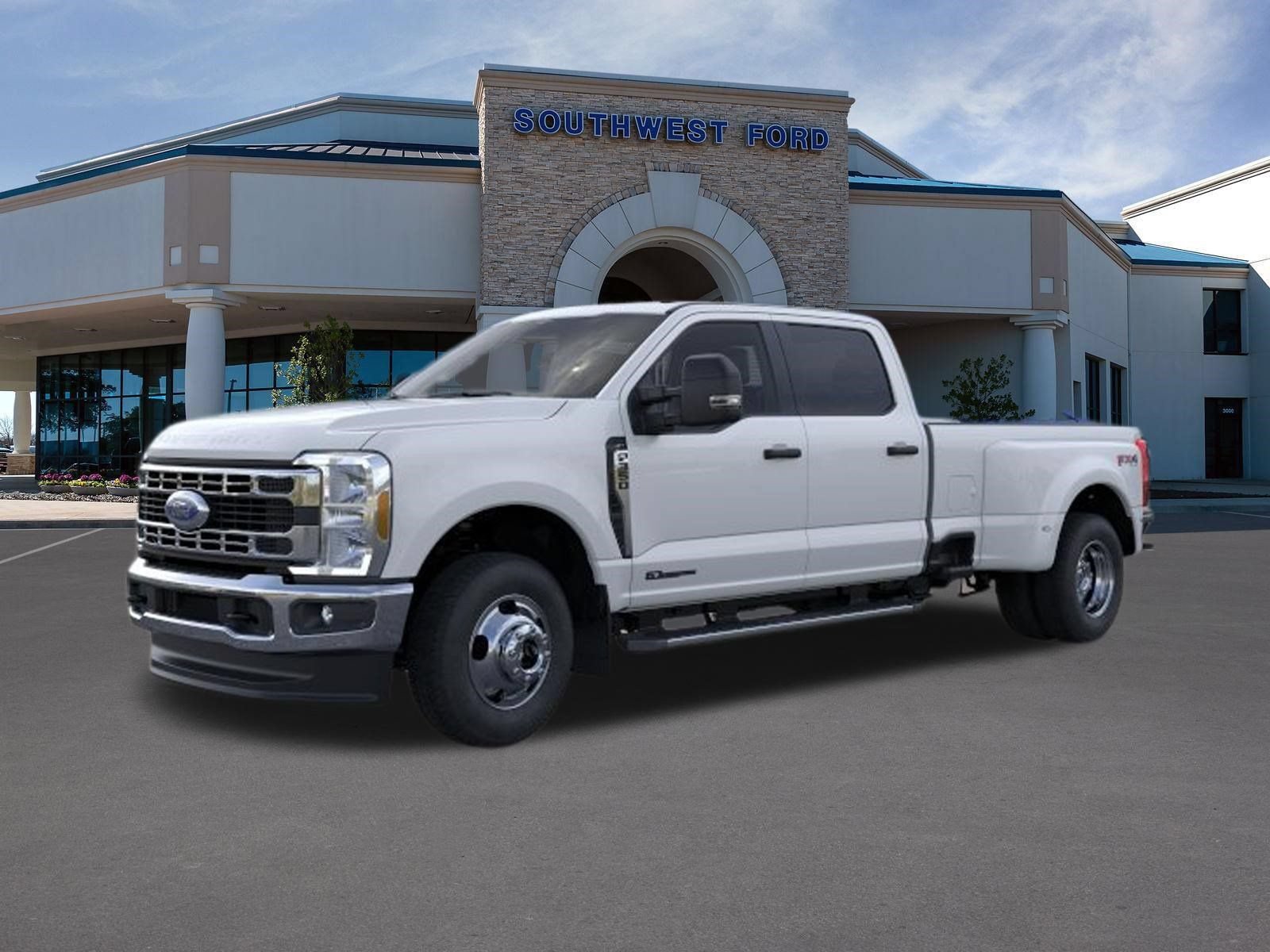 New 2026 Ford F350 4x4 Crew Cab DRW Super Duty
