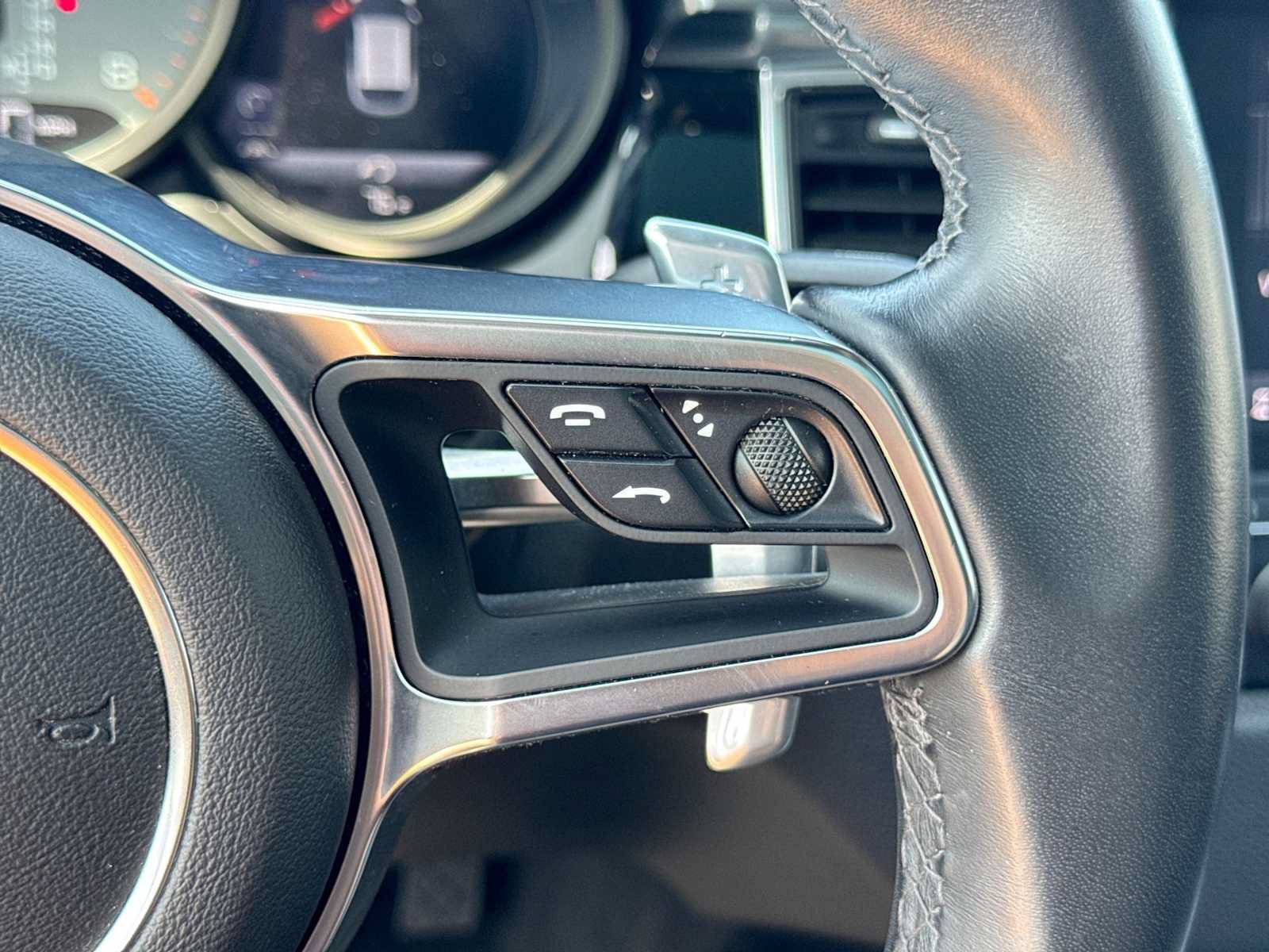 Used 2018 Porsche Macan S AWD/4WD image 24
