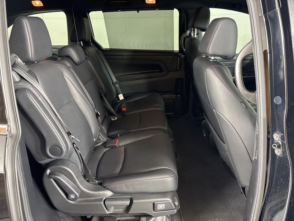 Used 2025 Honda Odyssey Sport-L image 18