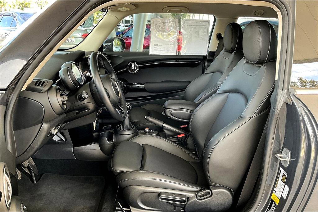 Used 2019 MINI Cooper S image 18