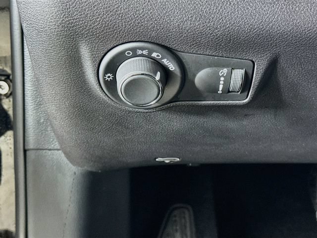 Used 2024 Jeep Compass Sport AWD/4WD image 14