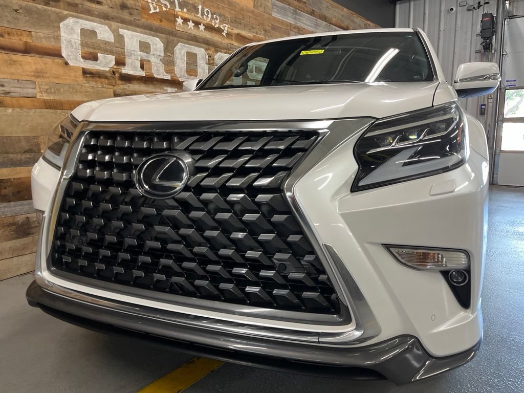 Used 2023 Lexus GX 460 Premium w/ Accessory Package AWD/4WD image 8
