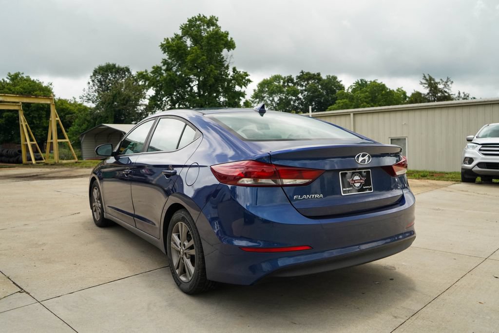 Used 2018 Hyundai Elantra SEL FWD image 4