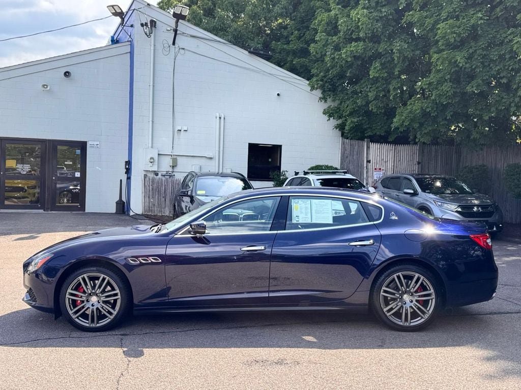 Used 2018 Maserati Quattroporte S Q4 AWD/4WD image 3