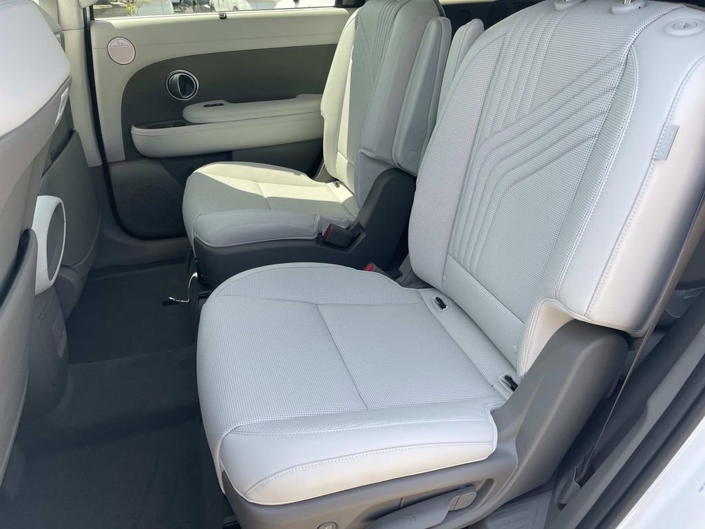 New 2026 Hyundai Palisade SEL FWD image 18