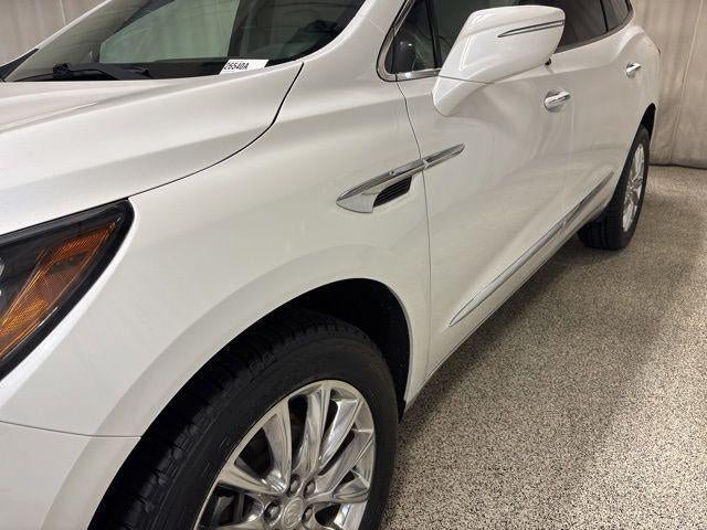 Used 2020 Buick Enclave Premium w/ Sun and Sites Package AWD/4WD image 12