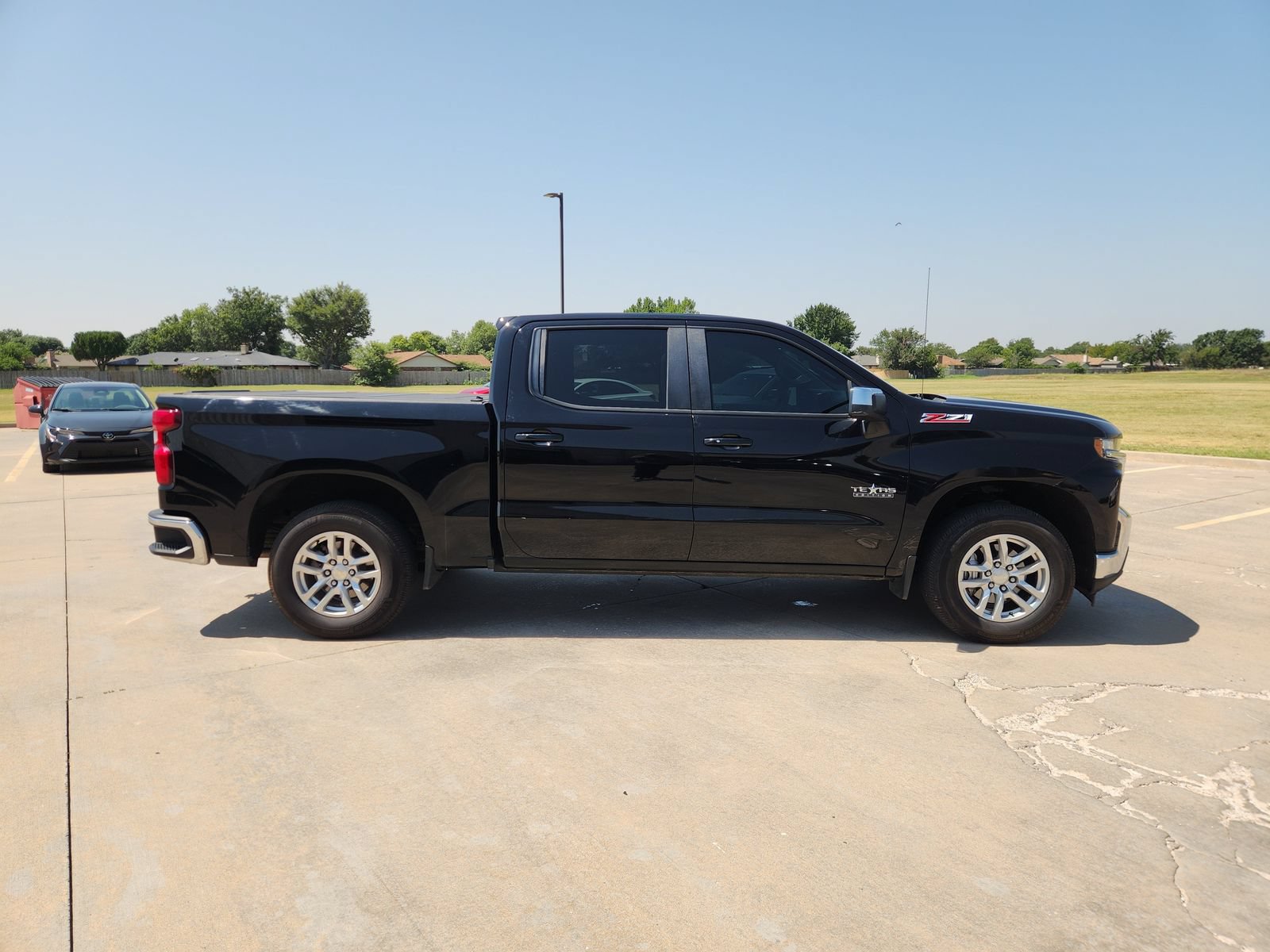 Used 2020 Chevrolet Silverado 1500 LT AWD/4WD image 7
