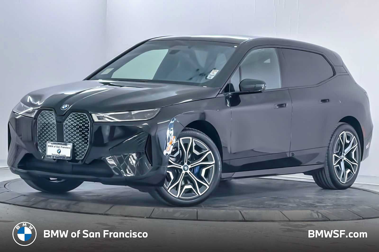 Used 2024 BMW iX xDrive50 w/ Premium Package AWD/4WD image 1