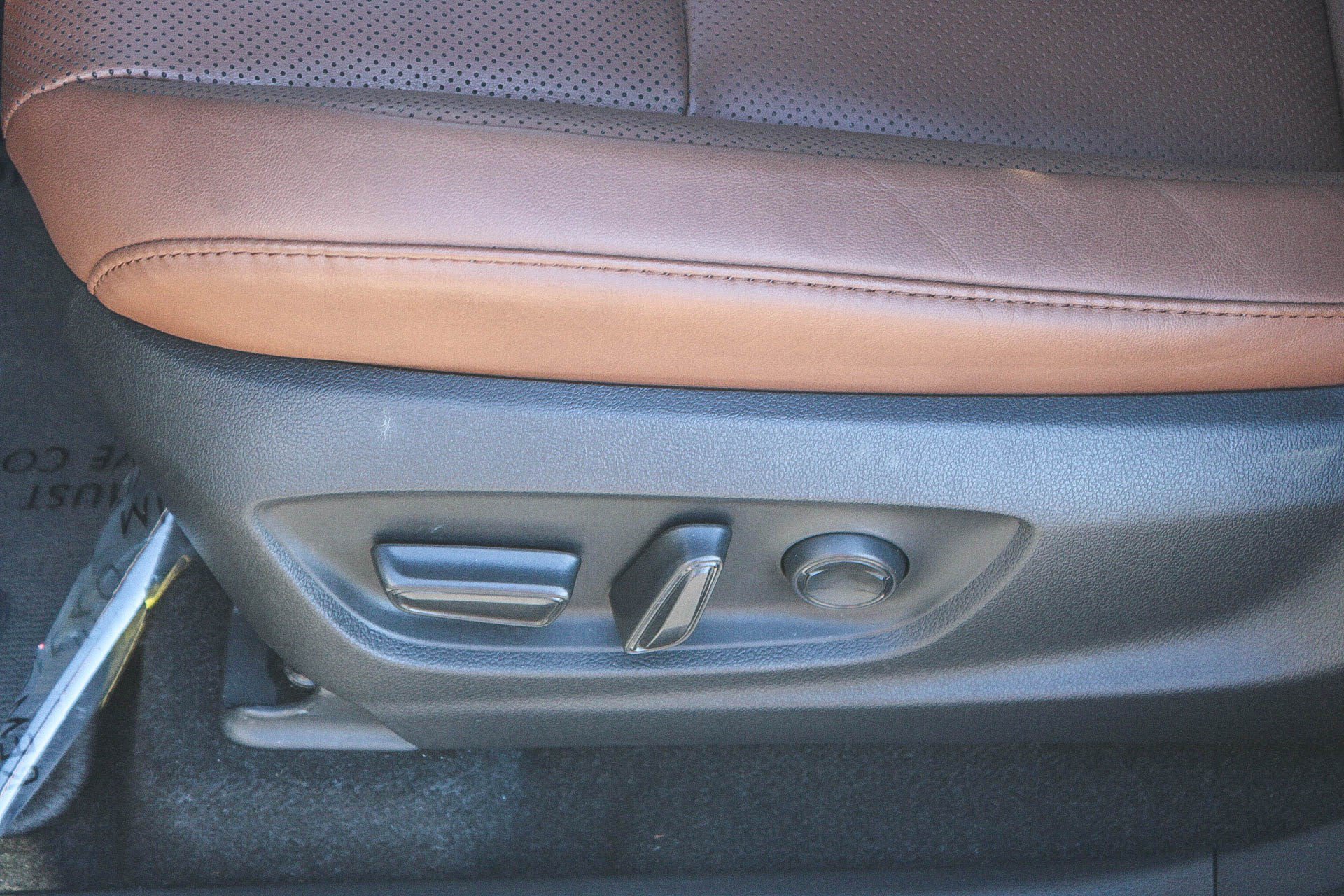 Used 2025 Toyota Crown Signia AWD/4WD image 22